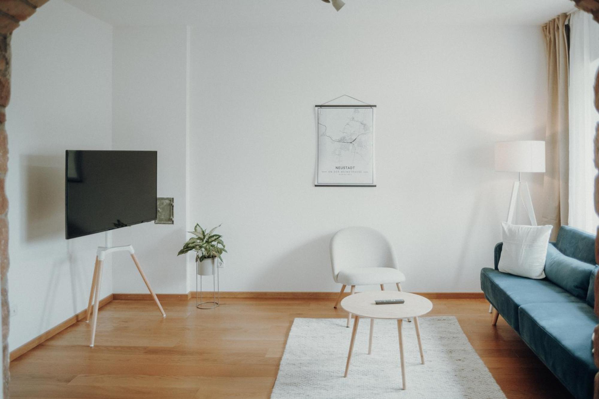 Weinstrassen Apartment Mit Zentrumsanbindung Neustadt an der Weinstrasse Bagian luar foto